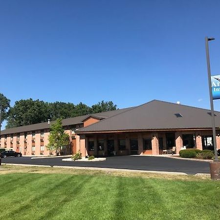 American Inn And Suites Ionia Exterior photo